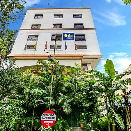 The President Hotel Shivajinagar Пюн Екстериор снимка