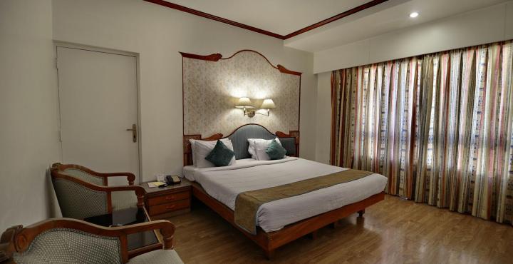 The President Hotel Shivajinagar Пюн Екстериор снимка