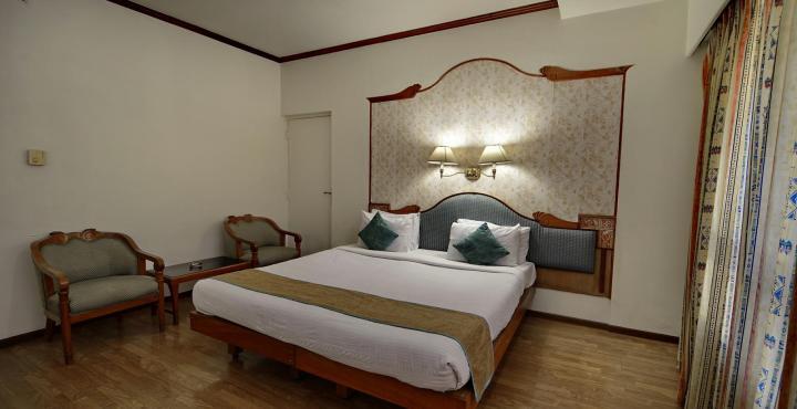 The President Hotel Shivajinagar Пюн Екстериор снимка