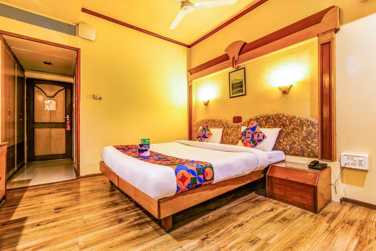The President Hotel Shivajinagar Пюн Екстериор снимка