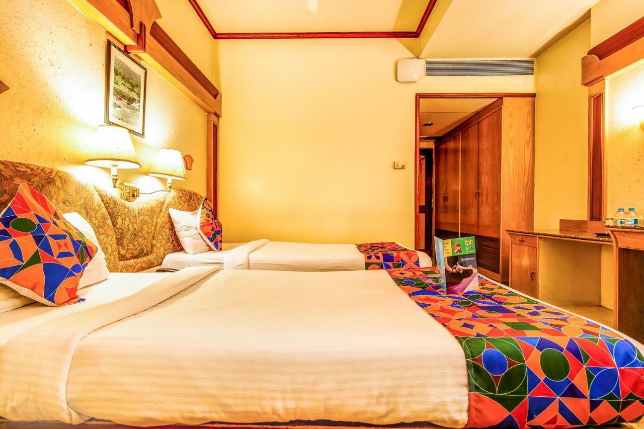 The President Hotel Shivajinagar Пюн Екстериор снимка